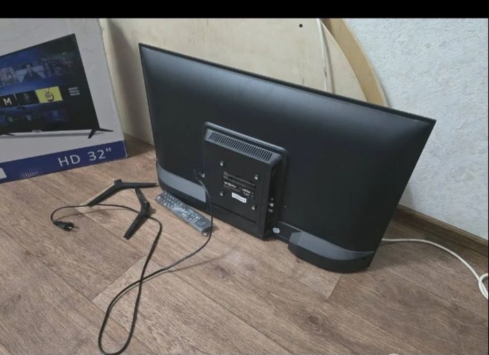 Продам телевизор  Yasin