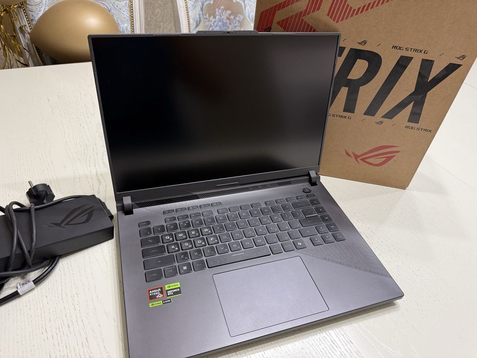 Asus rog strix g16 мощный ноутбук