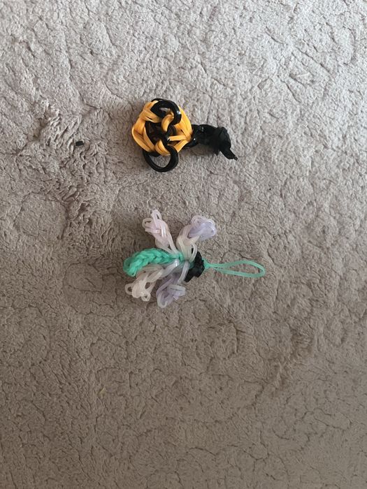 Продам поделки из резинок