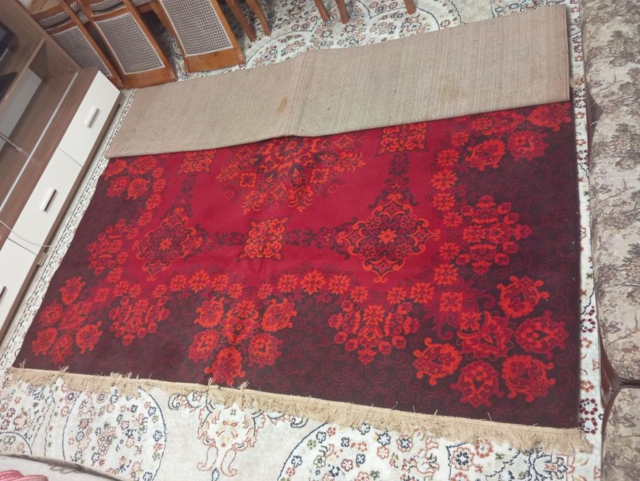 Продам ковры б/у