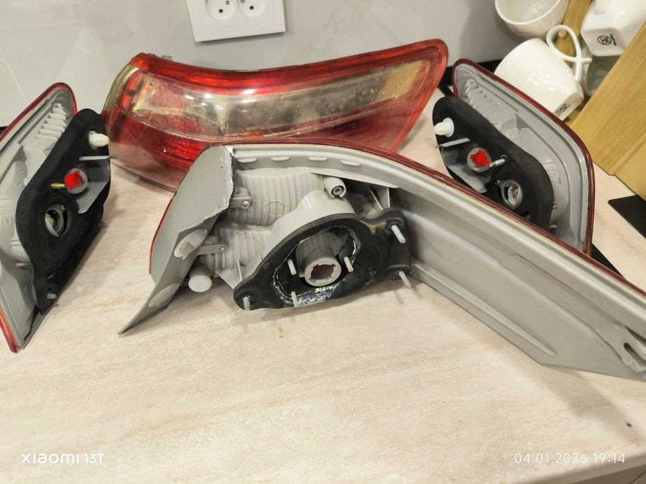 Camry 40 фонари задние