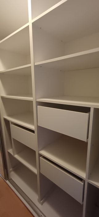 Vand dulap functional