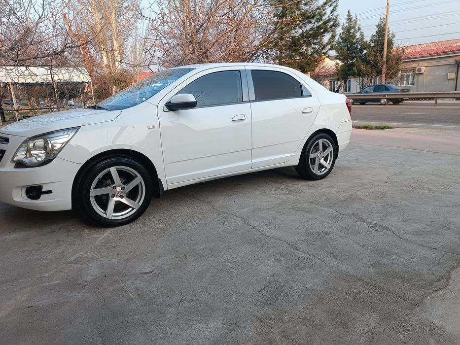 Vossen Diska Balon 215 50 R17 Holati Yaxshi