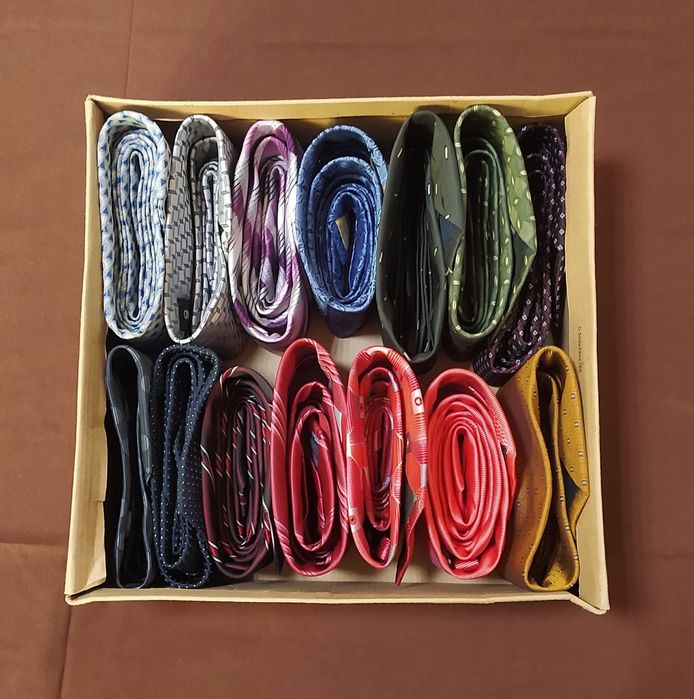 Продам галстуки.