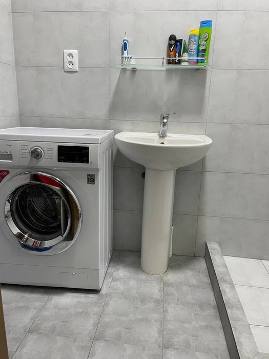 2 honali uy sotiladi