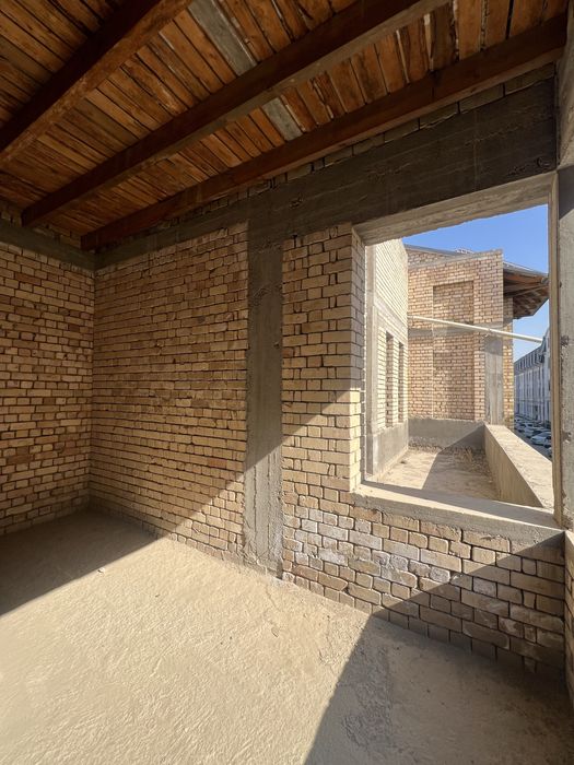 Mehnat Qizgaldok korobka holatda juda sifatli qurilgan asfalt bogan