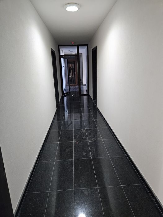 Тристаен апартамен с гараж,нов в Асеновград  от собственик