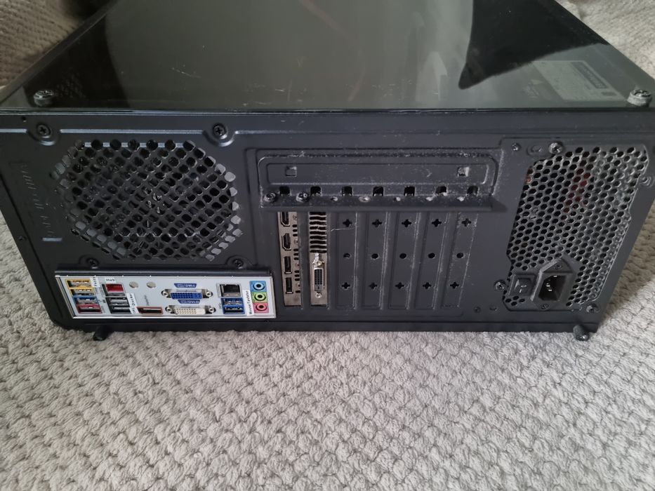 Vand pc i7 generatia a 2 a