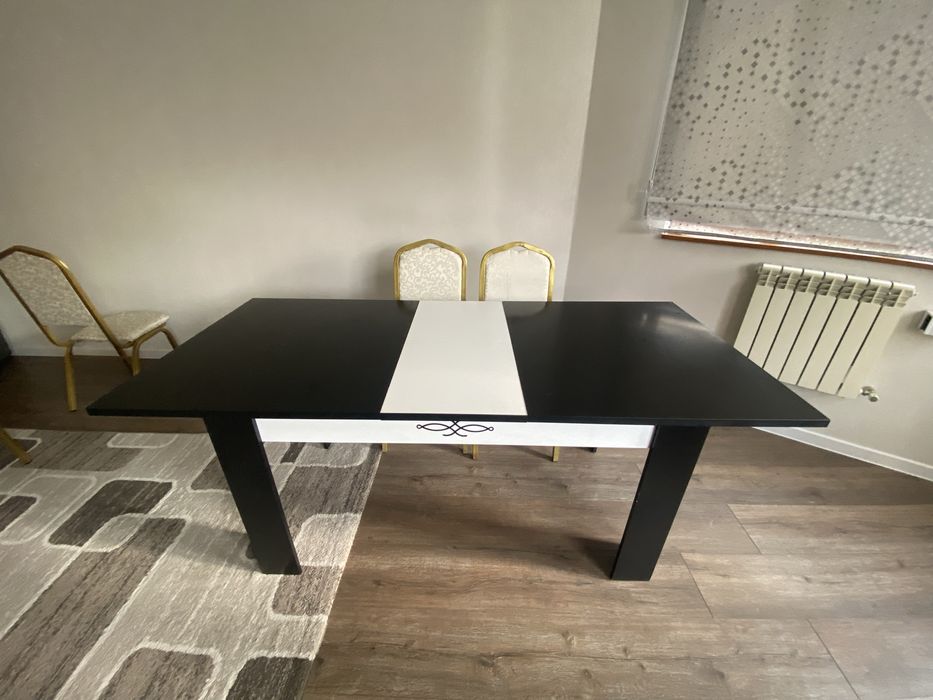 Продам кухонный стол с 12 стульями