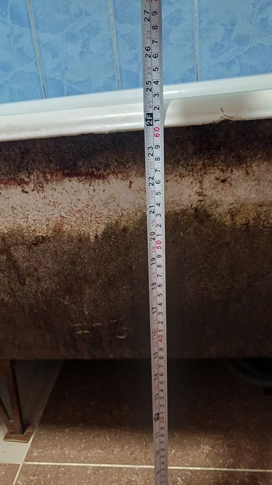 Продам чугунную ванну