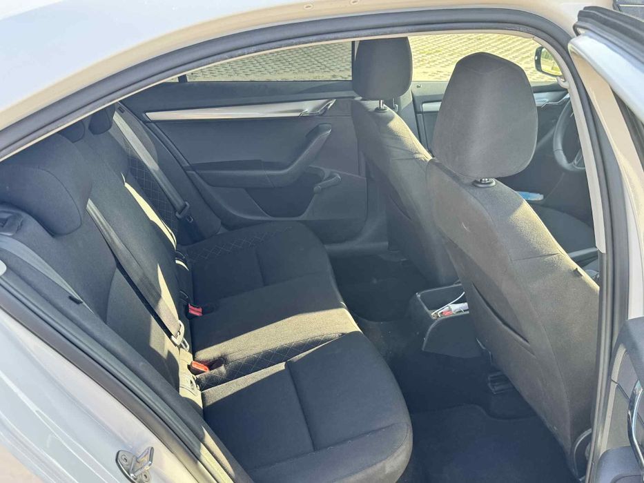 Продавам Шкода октавия