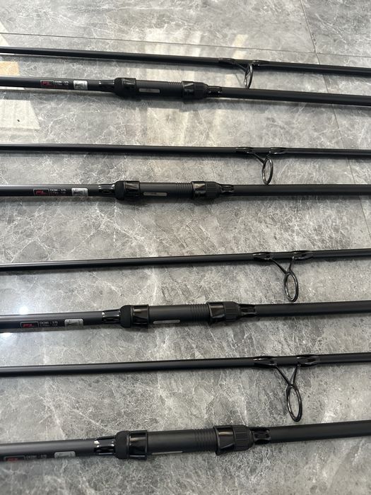 SET 4 Lansete crap FL Ultra Team Carp 3.90m 3.75lb – 2 segmente – noi, în huse