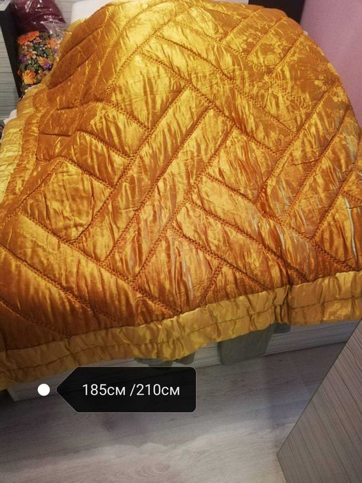 Юргани с пънеж чиста вълна и сатен нови в три цвятя 185/210см