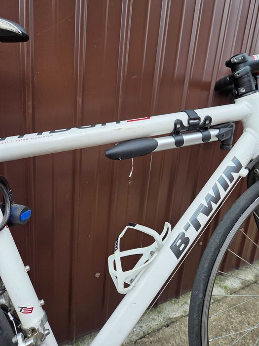 Bicicleta Cursiera B'TWIN Triban 3, Marime M 54,  3x7 viteze + Anvelope si Husa Protectie