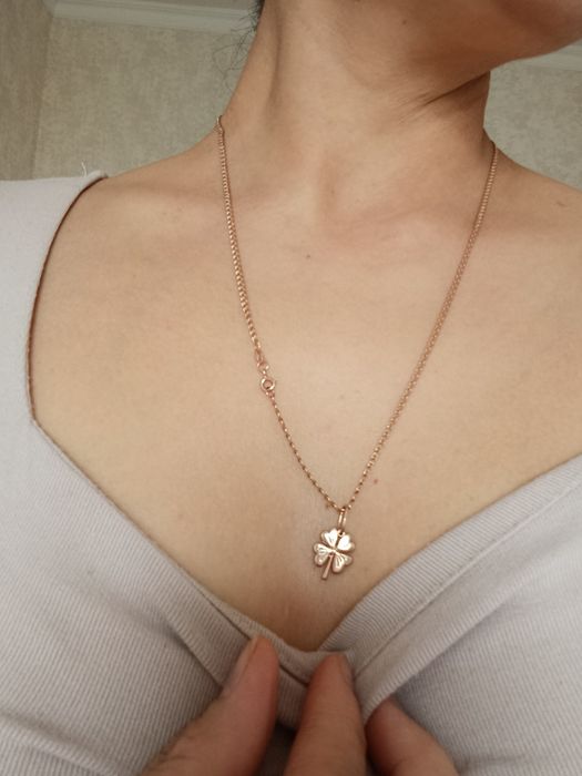 Золотой цепочка с кулоном