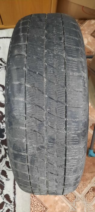 Шины 2шт за 2000т