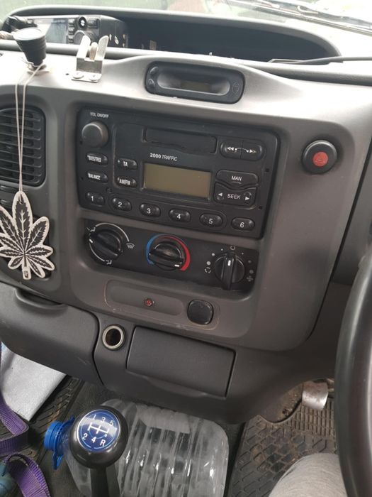 FORD Transit 2000 — imagine 3
