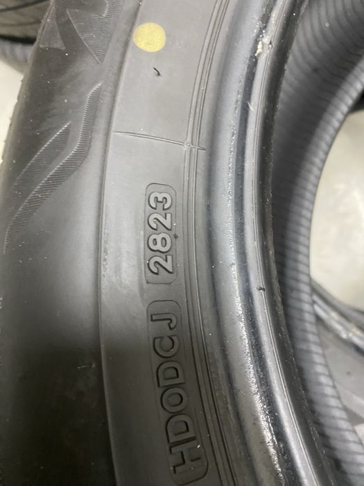 Продам летние шины Bridgestone 235/60/18