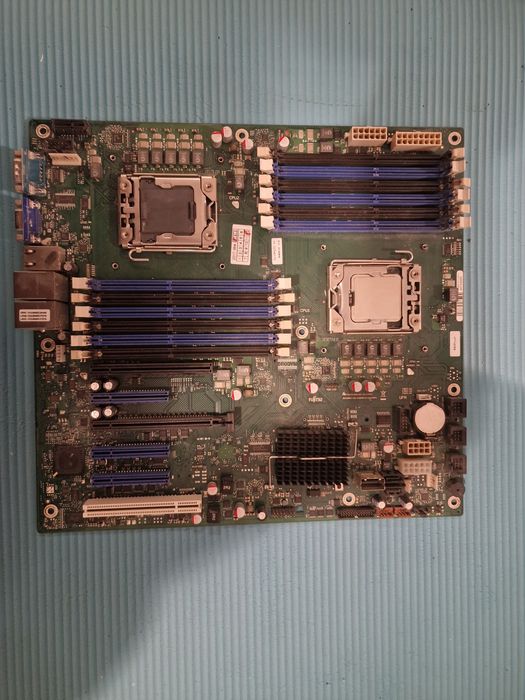 Placa de baza Server Fujitsu Primergy TX200 S7