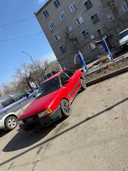 Продается ауди 80