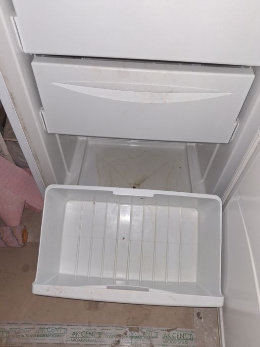 Морозилка indesit