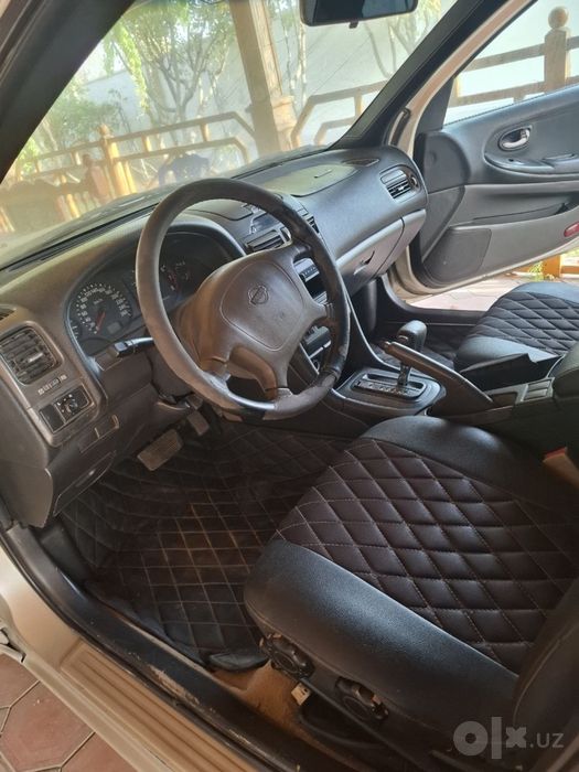 Nissan Maxima 2000