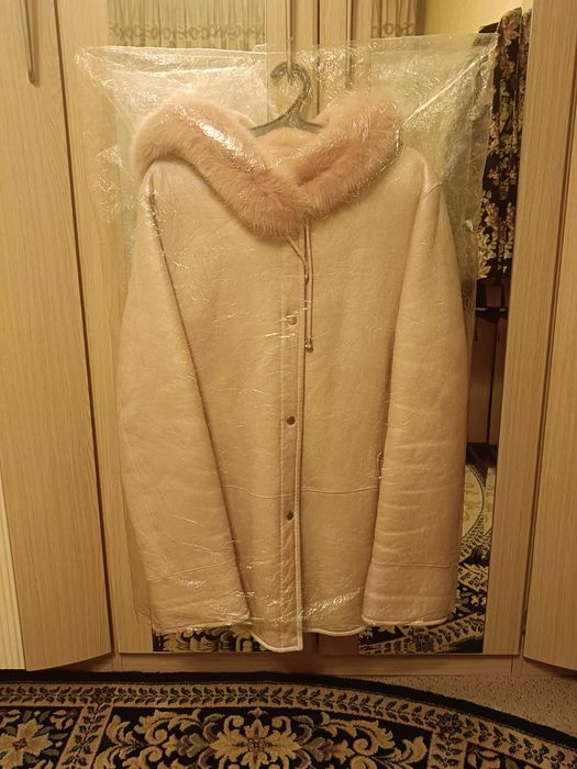 Дубленка розового цвета