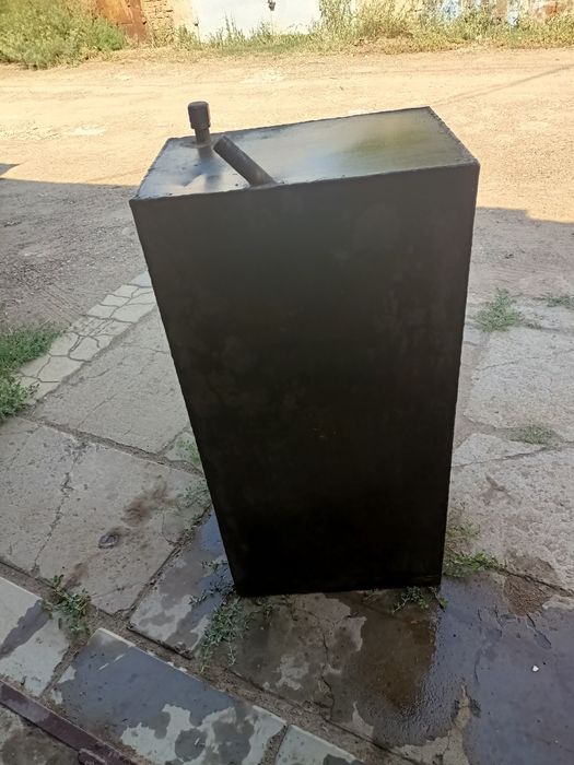 Продам банк металлический