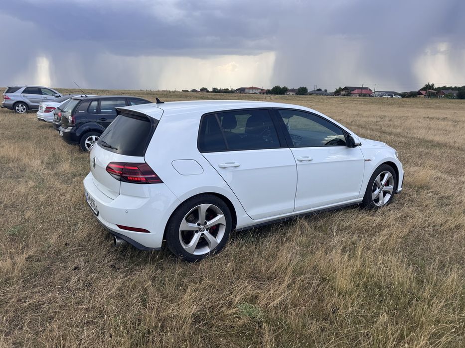 VOLKSWAGEN Golf 2018 — imagine 4