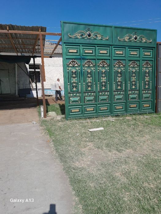 Sirdaryo viloyati Sirdaryo tumanidagi yer sotiladi 31sotix binosi bila