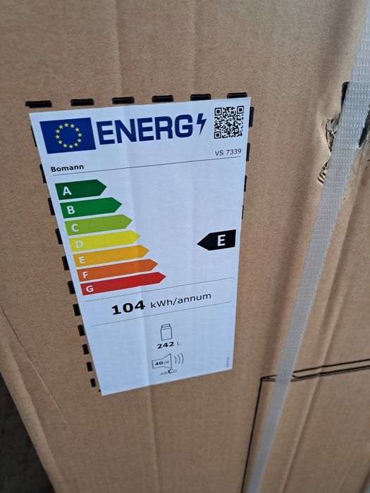 Нов иноксов хладилник/охладител Bomann  242 литра