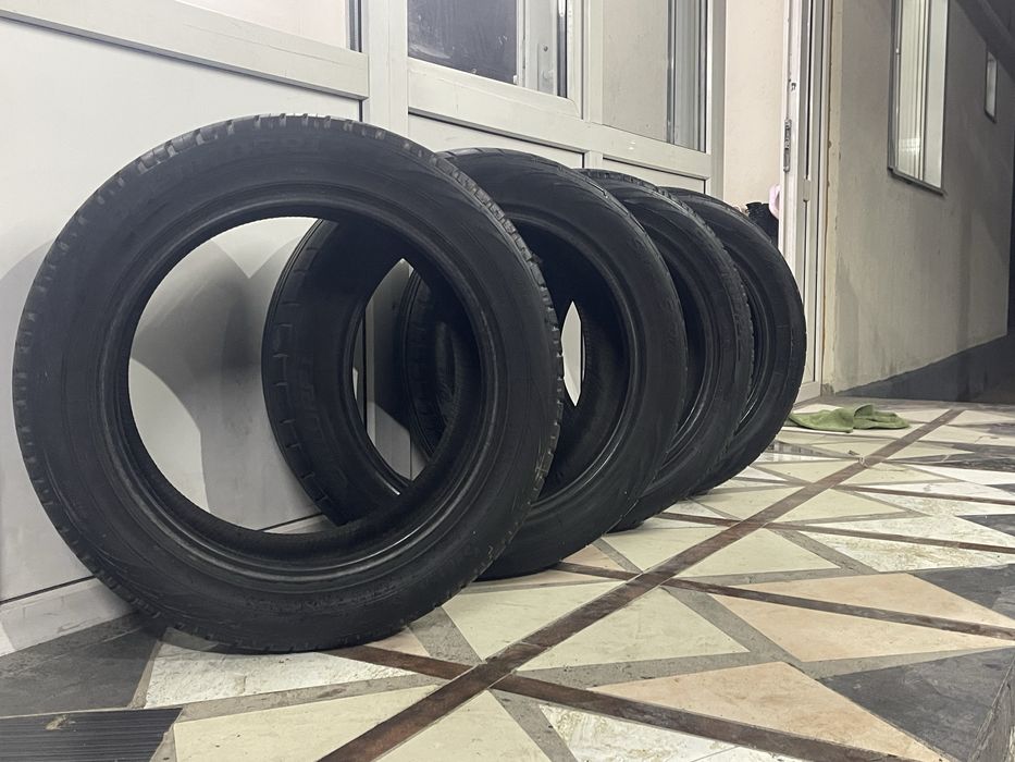 Продам шины в хорошим состание