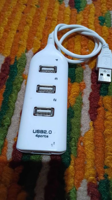 Hub 4 USB 2.0 alb