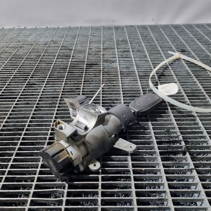 Contact Cu Cheie Volvo XC90 Facelift 2.4 Diesel 2007 - 2014 SUV (1420) 8621509