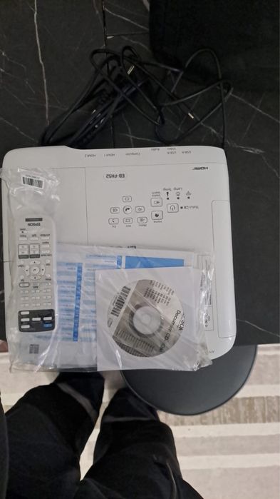Epson проэктор EB-FH52