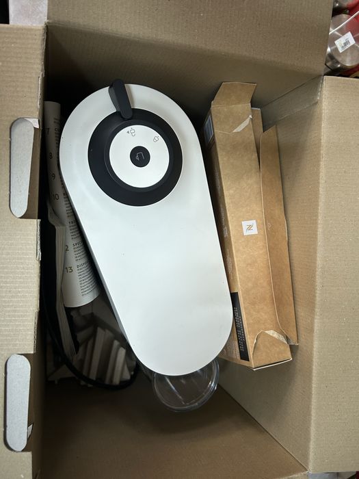 Aparat de cafea cu capsule Nespresso