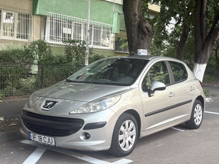 PEUGEOT 207
