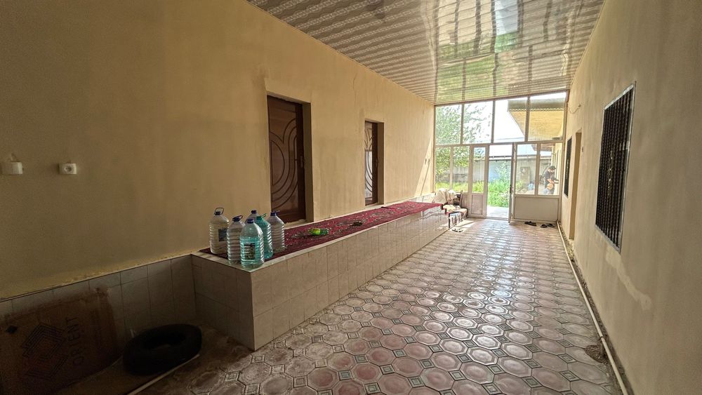 uy sotiladi. xovli 6 sotix