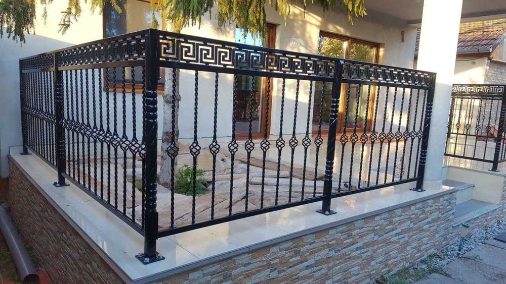 Balustrade Fier Forjat pentru Balcon si Terase. BalustradeTM