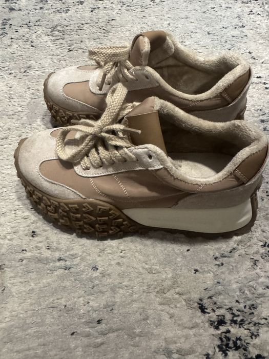 Продам кроссовки