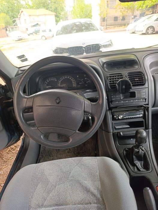 Рено Лагуна 1.8 АГУ