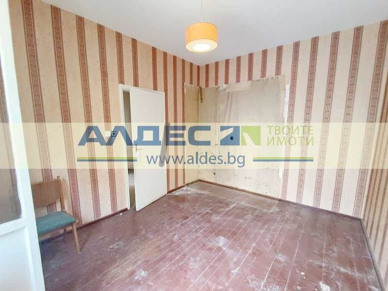 Продава се Тристаен апартамент в София, Център - 55 кв.м за 4521 €/кв.м - Снимка #6