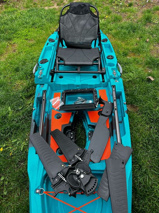 Caiac modular pedale pescuit