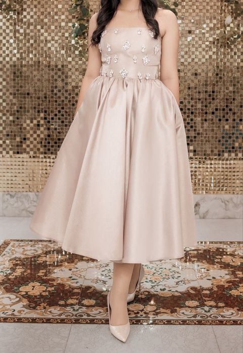 Платье вечернее