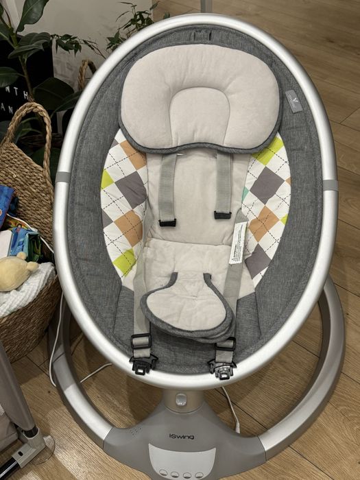 Люлка за бебе iSwing Cangaroo с мелодии и 5 степени на люлеене