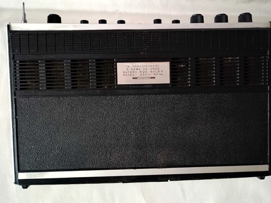 Aparat radio romanesc de colectie