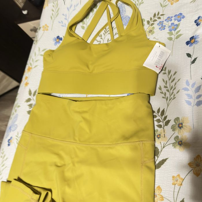 Продам спорт костюм