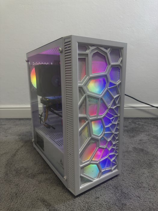 Vand calculator gaming URGENT I5-12400f,RX 6500XT 8GB,32GB Ram