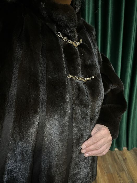 Продам шубу в отличном состоянии