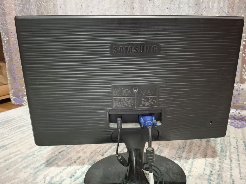 Монитор S19C150 Разрешение 366x768